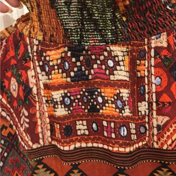 Local European Multicolor Patterned Blouse - Picture 5 of 7